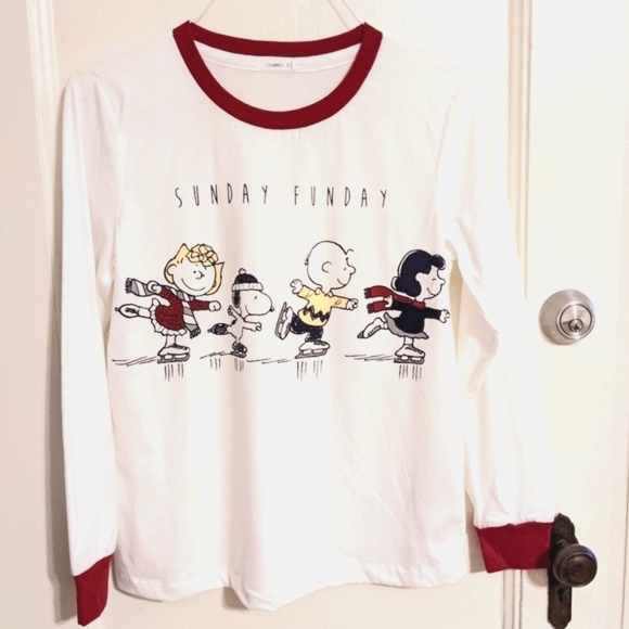 Peanuts Tops - Peanuts Women's Top Size XS